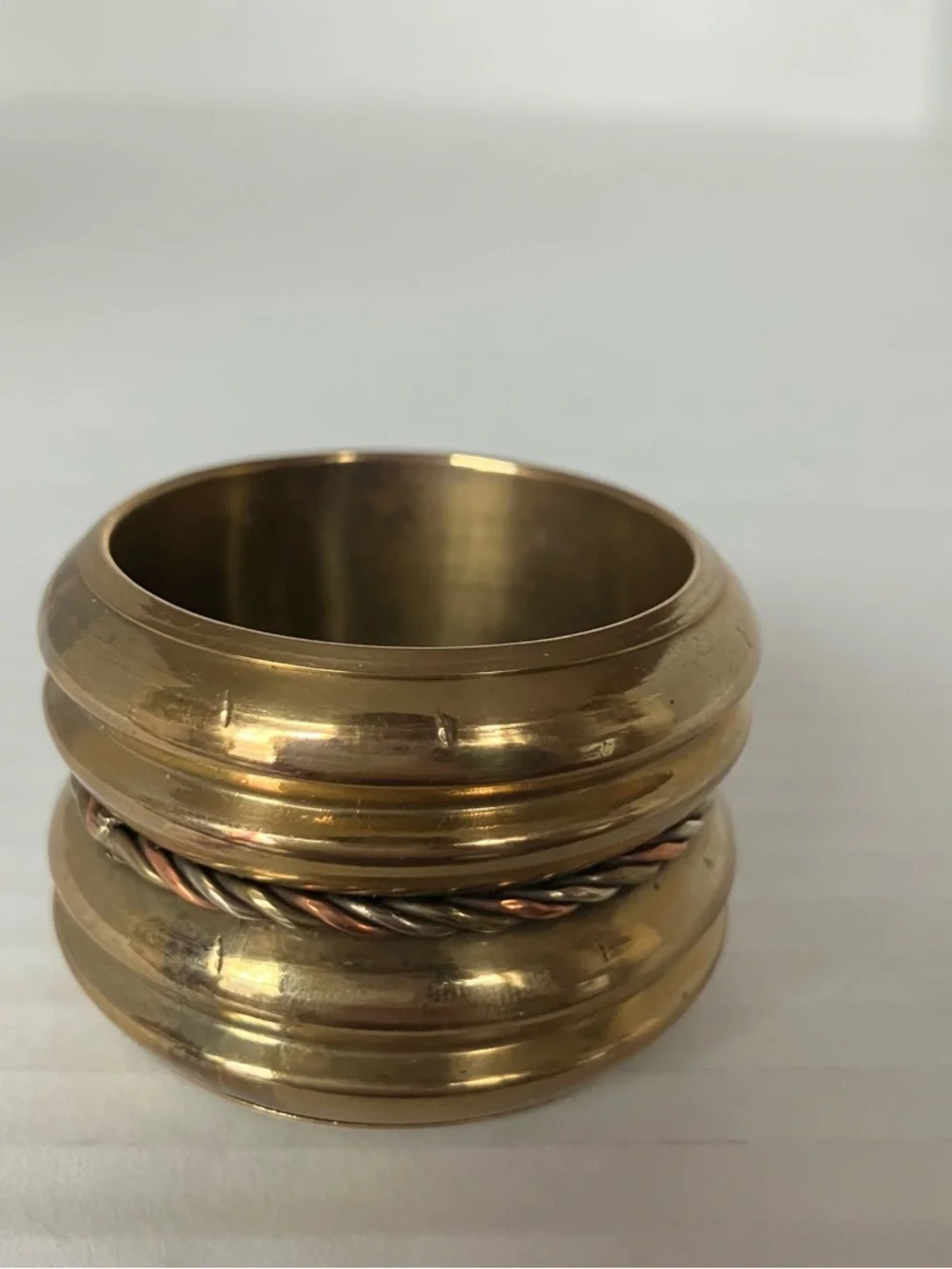 Vintage Gold Brass Metallic Napkin Rings Set of 8‎ Ribbed Rope Details